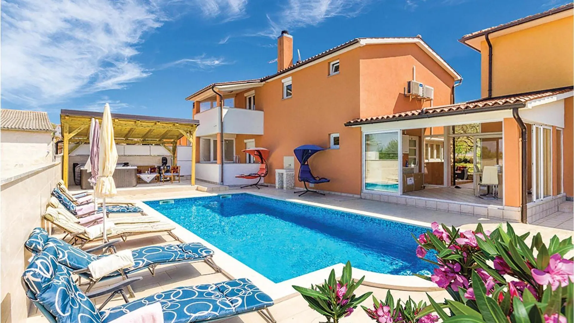 Gorgeous Home In Vodnjan With Jacuzzi
